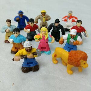 Fisher Price GeoTRAX Replacement 11 x Mini Figures & 1 x Mini Lion